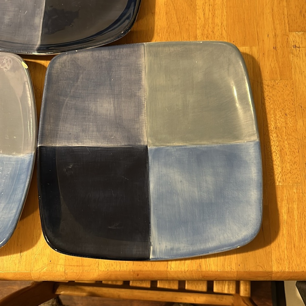 Quadrettini Hand Painted Dinner Plates - set of 3 - Picture 3 of 4